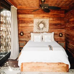 Hotel Nomade Isola Holbox