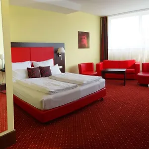 Western Amedia Art Отель